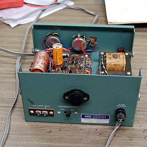 02 - Heathkit EU41A rear.jpg