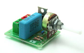 Triac based lamp dimmer