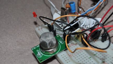 PIC16F84A Gas Detector using GH-312 sensor