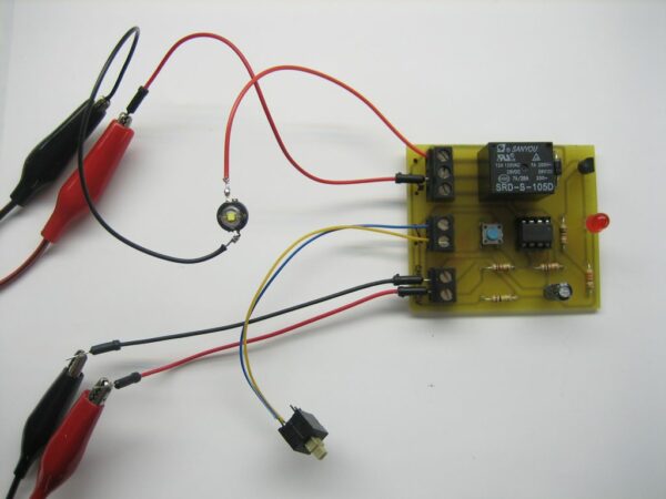 Toggle ON / OFF Switch with a single push-button - Electronics-Lab