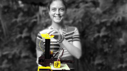 Freaks3D: the World’s First Portable 3D Printer