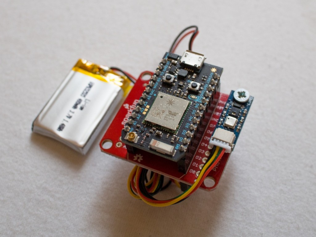 Solar powered Particle Photon environment monitor Solar powered Particle Photon environment monitor