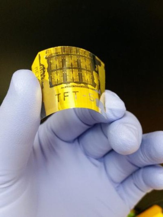 Record-setting flexible phototransistor revealed