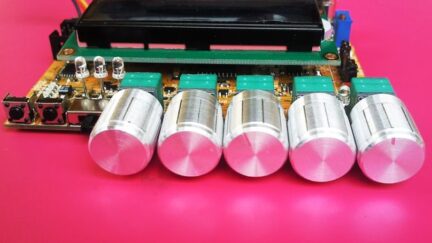 MAX038 Function generator