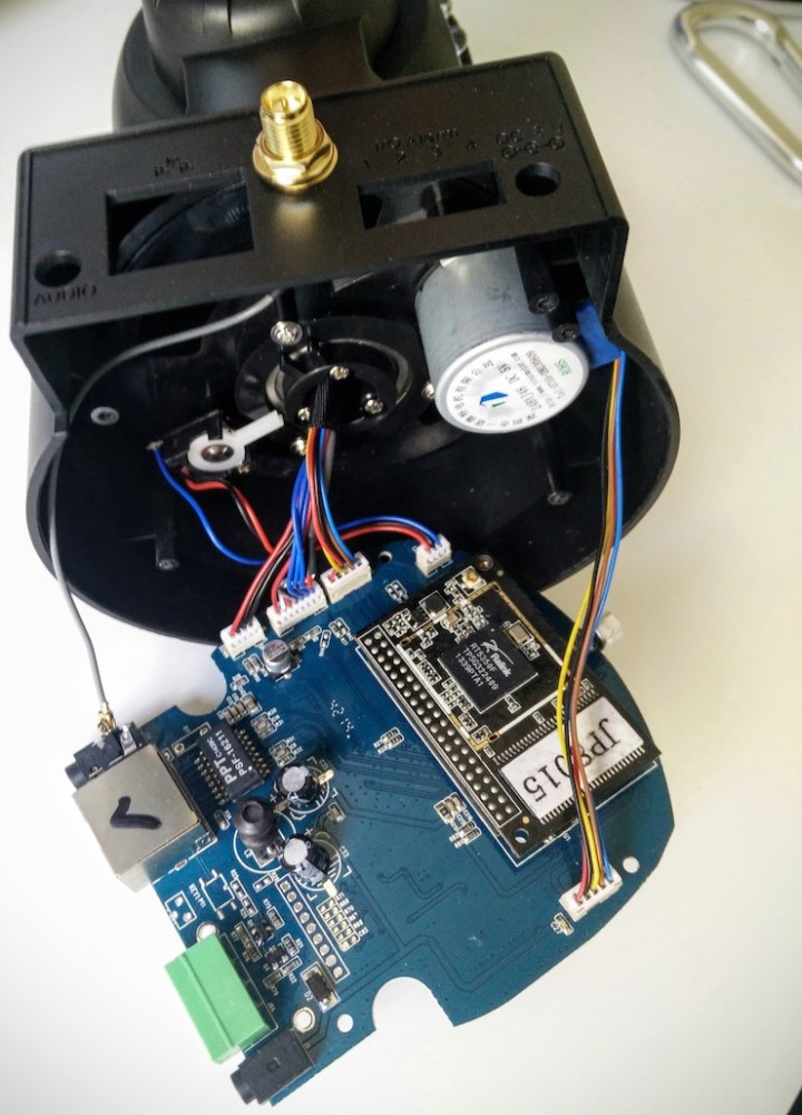 IoT IP camera teardown and getting root password