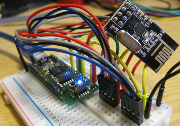 nRF24L01+ 2.4 GHz wireless connectivity with the TinyK20 board