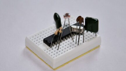 Automatic monitor brightness controller