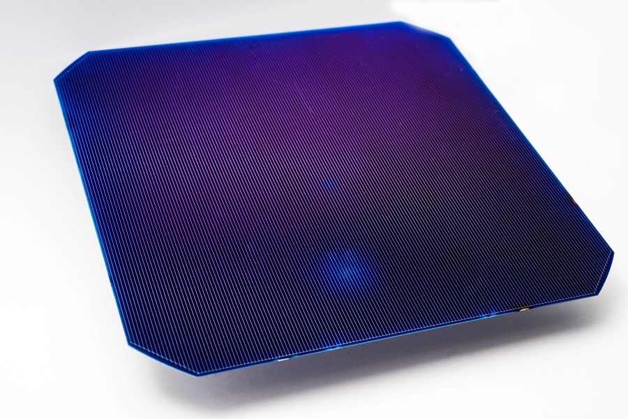 Bifacial solar cells boost efficiency