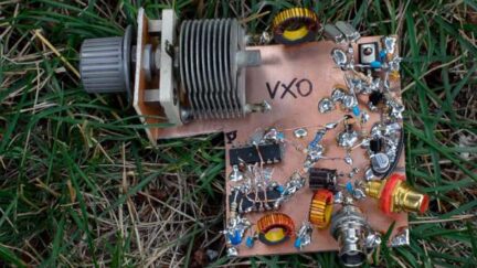 VXO – based PLL frequency synthesizer for 7 MHz