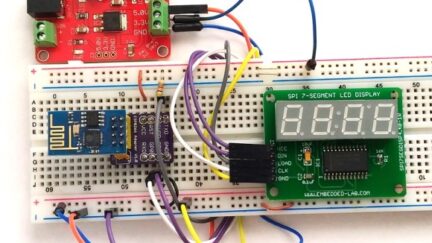 ESP8266-based Clock Synchronized With Network Time Service