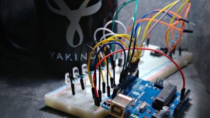 Program an Arduino with State Machines in 5 Minutes