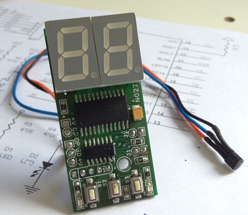 Thermometer 0-99C Using PIC16F1825