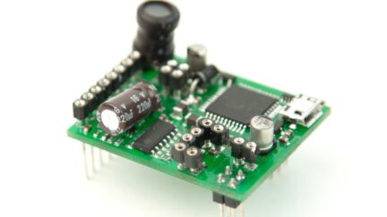 EspoTek Labrador – Oscilloscope, Signal generator, Power supply in one tiny board