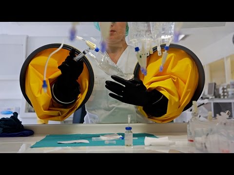 Nanobots Fight Cancerous Cells Nanobots Fight Cancerous Cells