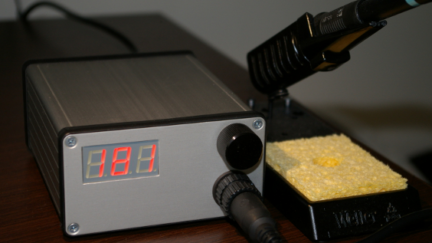 WPS80 digital soldering station