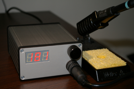 WPS80 digital soldering station