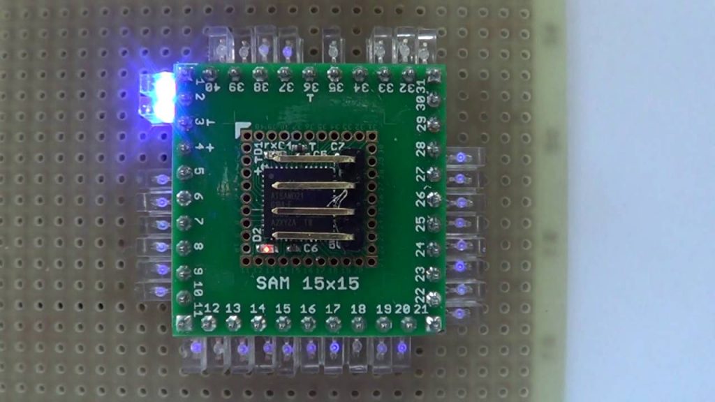 SAMD21G-Based Arduino Compatible Development Board SAMD21G-Based Arduino Compatible Development Board