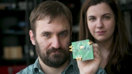 Send & Receive Radio With A Single Chip