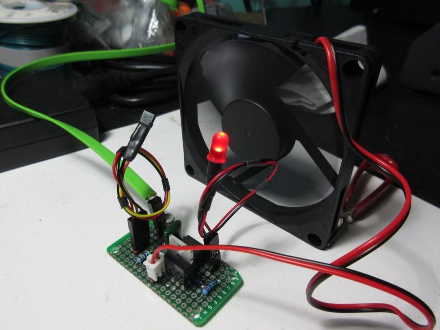 Temperature Controlled Fan With LED Status Temperature Controlled Fan With LED Status