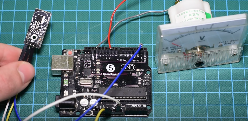 Arduino Analog Thermometer With DS18b20 Module