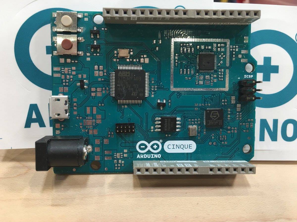 A first look at the RISC-V-based Arduino Cinque, a SiFive R&D project.