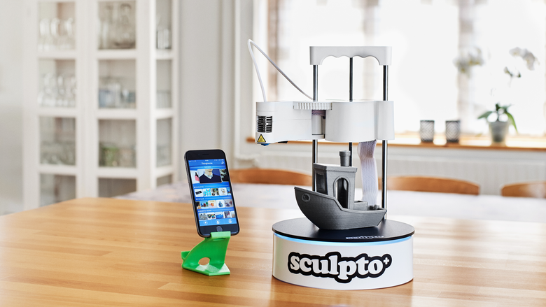 Sculpto+: The world’s most user-friendly desktop 3D printer