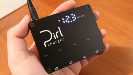 USB Adaptive Charger (2.7A per port) with Wattmeter