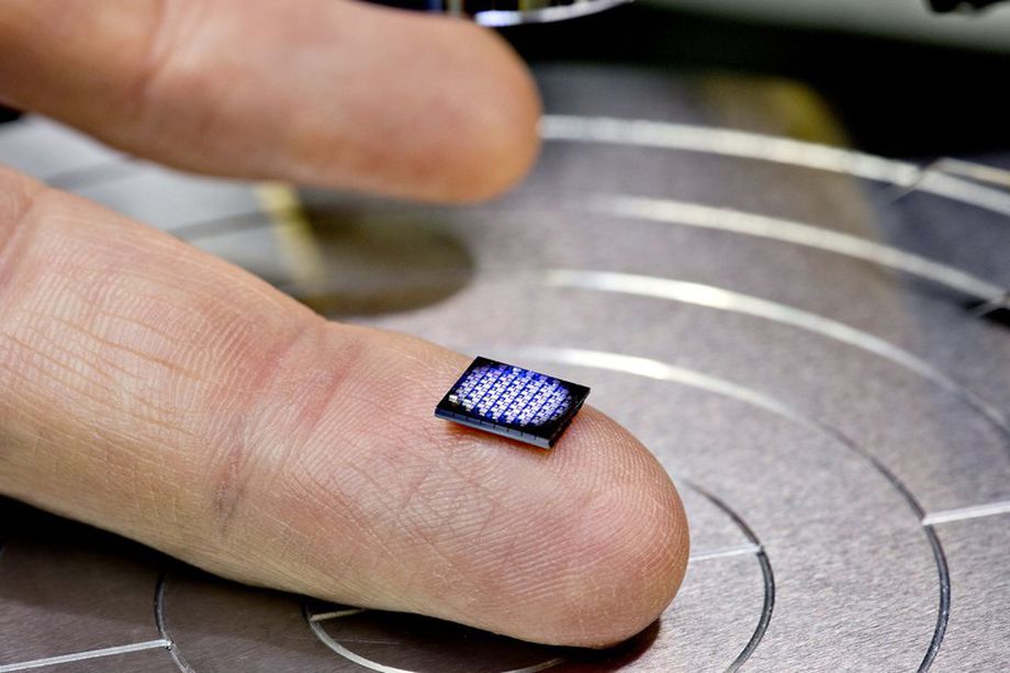 IBM just unveiled the ‘world’s smallest computer’