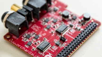 ApplePi DAC Audio HAT Add-on For The Raspberry Pi Features 24-bit DAC And A 128dB SNR