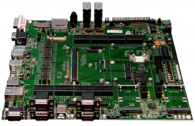 Apalis iMX8 carrier boards: Apalis Evaluation Board