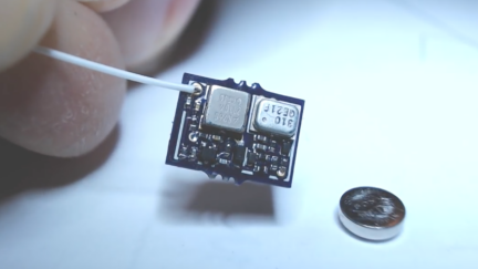 Ultrastable UHF transmitter – A super Tiny Radio Transmitter