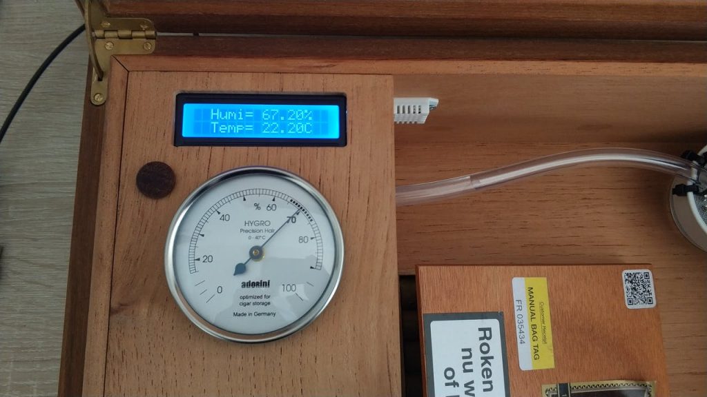 Humiduino – An automated humidor using Arduino Humiduino – An automated humidor using Arduino