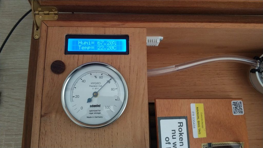 Humiduino – An automated humidor using Arduino