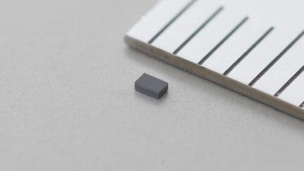 32.768 kHz MEMS resonator is only 0.9×0.6×0.3mm
