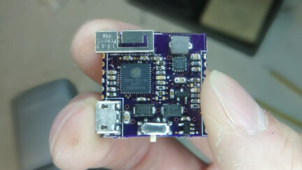 uMesh – A self-contained, battery operated ESP32 module