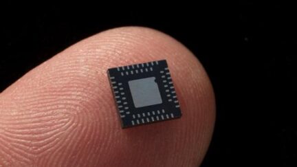 Bluetooth 5 transceivers are self-powered