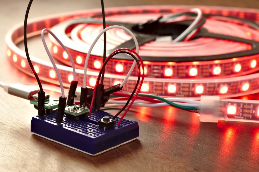 3 cent PMS150C MCU drive 300 WS2812B LED’s 3 cent PMS150C MCU drive 300 WS2812B LED’s