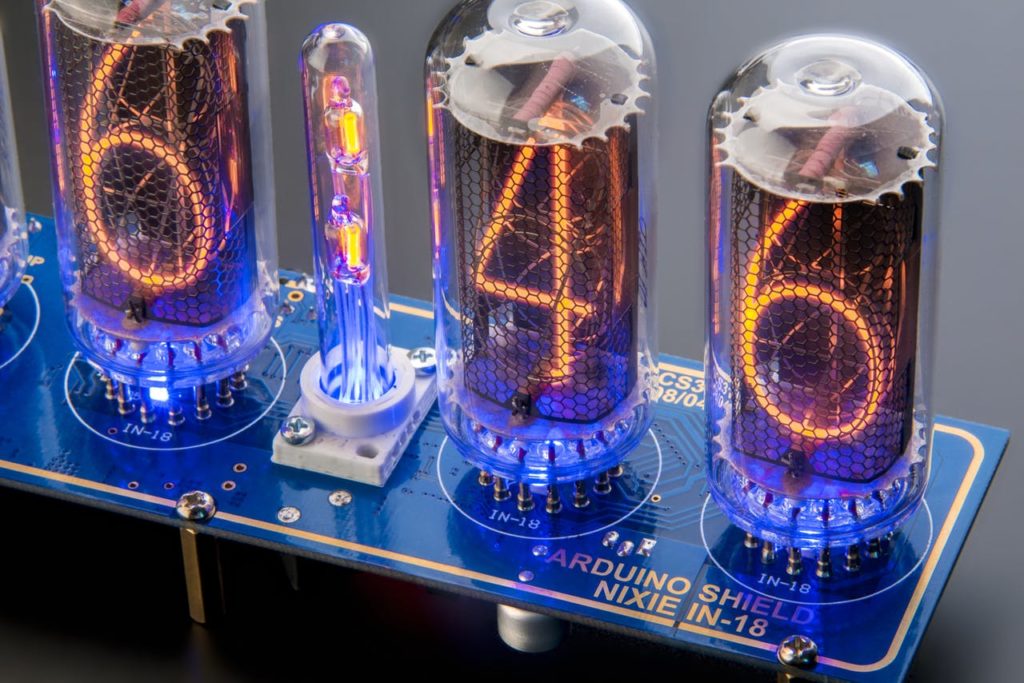 Arduino Clock on IN-18 Nixie Tubes with a LONG Service Life