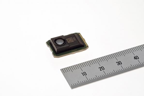 Thermal diode infrared sensor identify types of heat sources