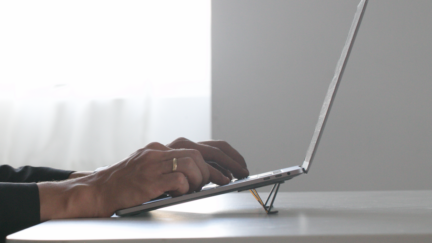 Tesmo Kickstand: Truly invisible laptop stand that weighs nothing and takes up zero space