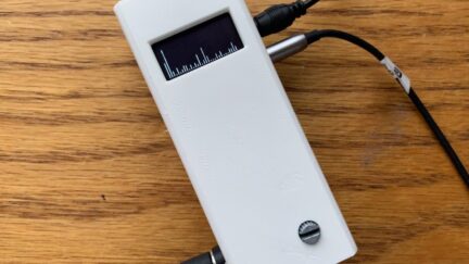 Attiny85 Audio Spectrum Analyzer on OLED display