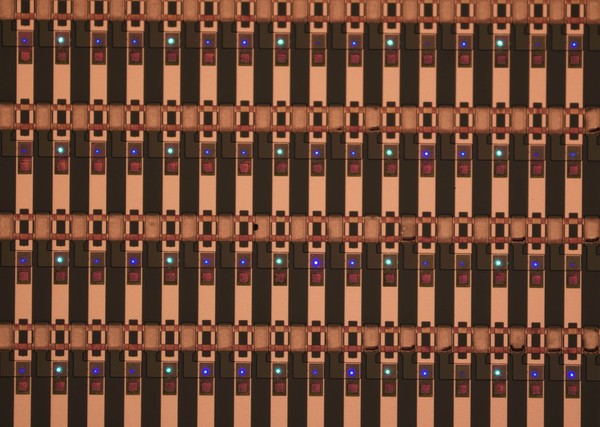 3µm microLEDs transferred by the millions