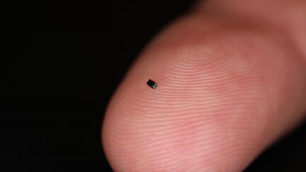 Wafer-level camera module measures only 0.65 x 0.65 x 1.158mm