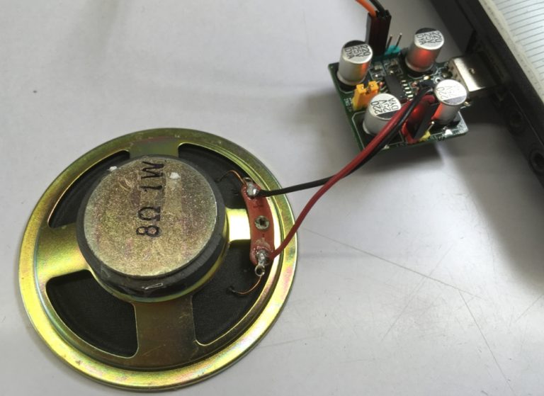 USB POWERED AUDIO AMPLIFIER USING MAX4298