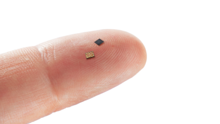 Dialog Semiconductor launches new BLE module for smartphone and medical applications