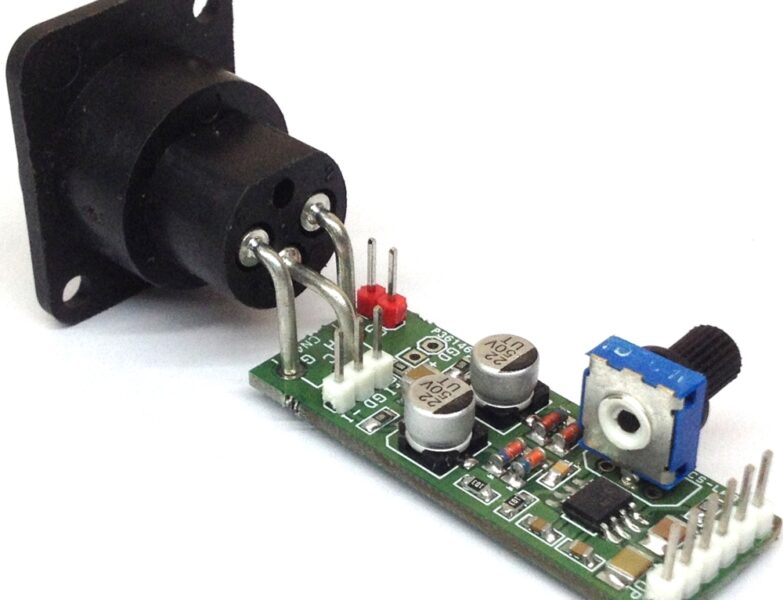 Phantom Powered Microphone Pre-Amplifier using SSM2019