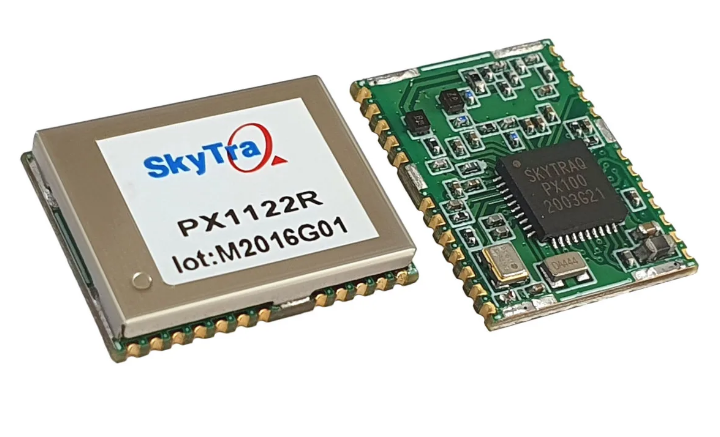 Small multi-band GNSS receiver with 1-cm position accuracy