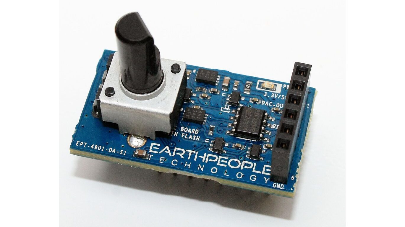 Meet the Breadboard Compatible MCP4901 DAC Based Breakout Board Meet the Breadboard Compatible MCP4901 DAC Based Breakout Board