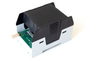 xTendLoRa mesh-capable LoRa data radio Supports AT commands & MODBUS