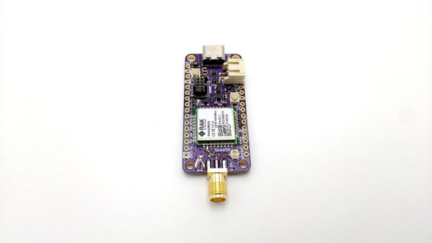 Penguino Feather 4260 SAMR34 based LoRa Dev-Board Features RAK4260 module